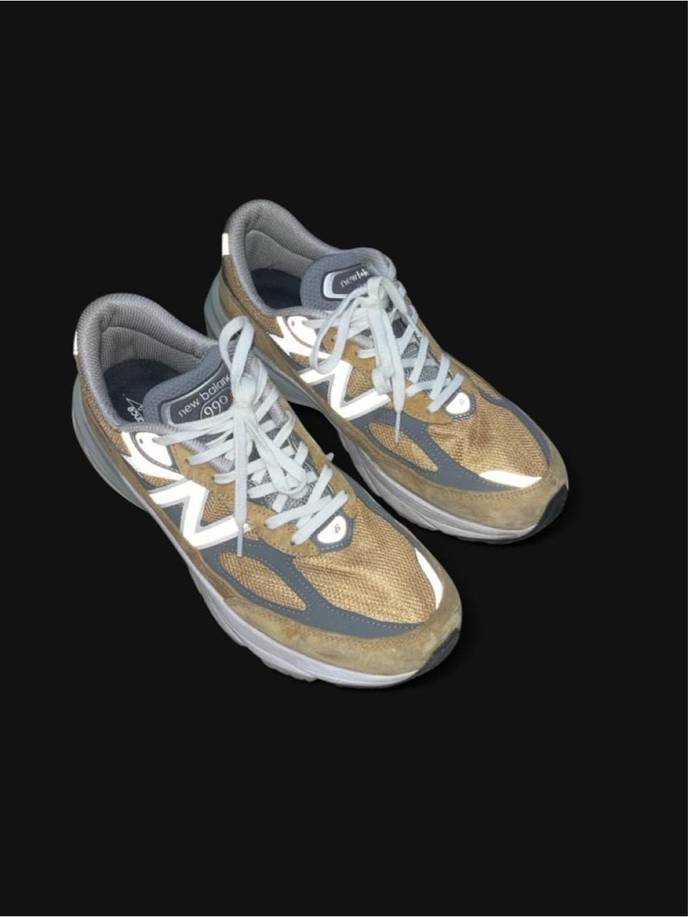 New Balance 990v6 sneakers in yellow